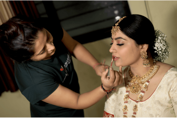 Pro Makeup Course in Surat Anjali Talaviya Academy